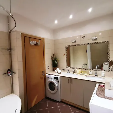 Key Point Town House