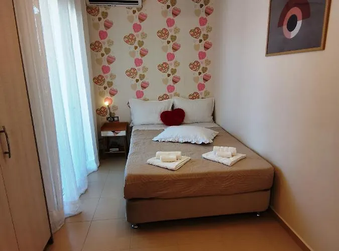 Dom wakacyjny Key Point Town House Corfu (city)