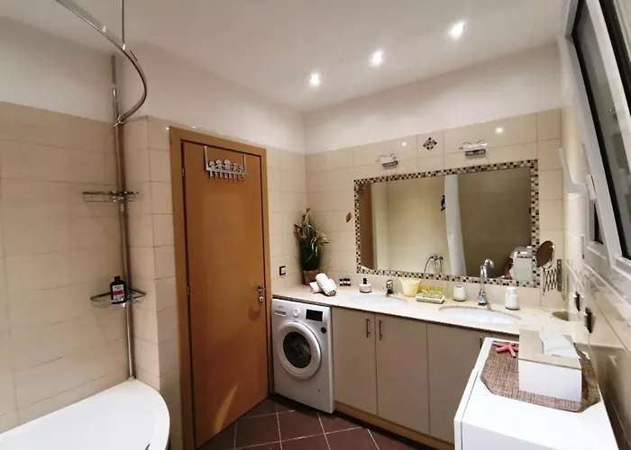 Key Point Town House